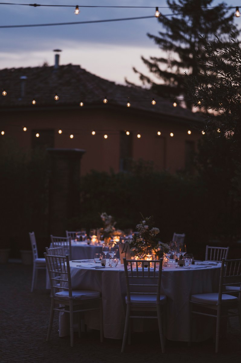 comunicazione visiva per location eventi serali